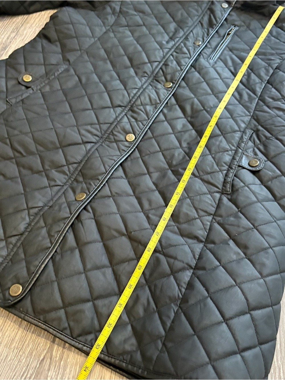Lauren Ralph Lauren Black Quilted Coat with Gold Chain Print Lining Size L - Picture 7 of 7